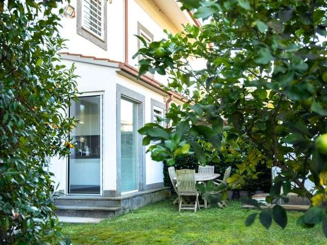 Appartamento con 1 camera da letto in affitto a Casal Palocco, Roma