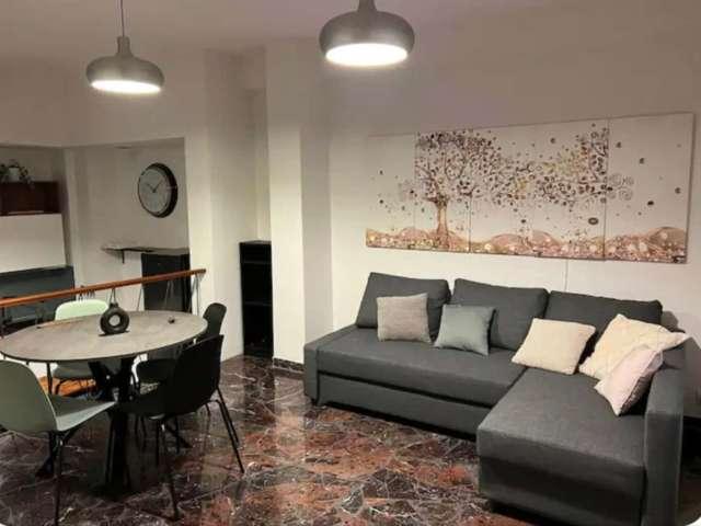 Appartamento con 1 camera da letto in affitto a Firenze