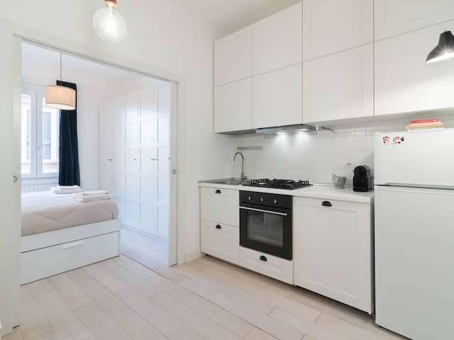 Appartamento con 1 camera da letto in affitto a Milano