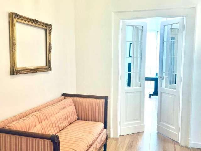 Appartamento con 1 camera da letto in affitto a Montecalvario, Napoli