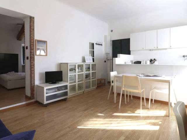 Appartamento con 1 camera da letto in affitto a Porta Vigentina, Milano