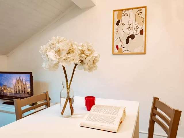 Appartamento con 1 camera da letto in affitto a Porta Vigentina, Milano