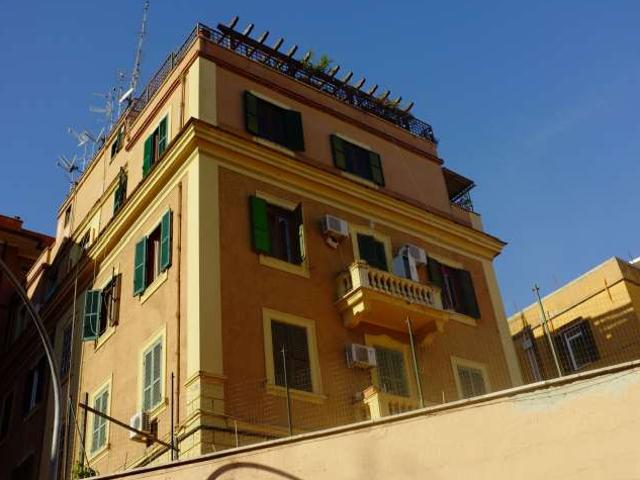 Appartamento con 1 camera da letto in affitto ad Appio Latino, Roma