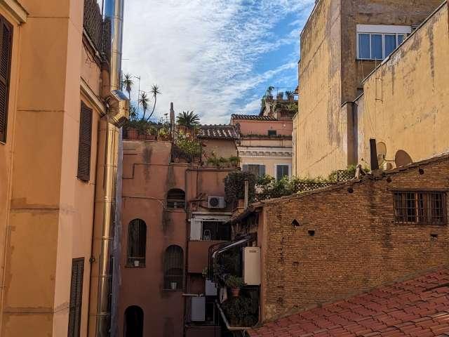 Appartamento con 1 camera da letto in affitto nel Rione Colonna, Roma