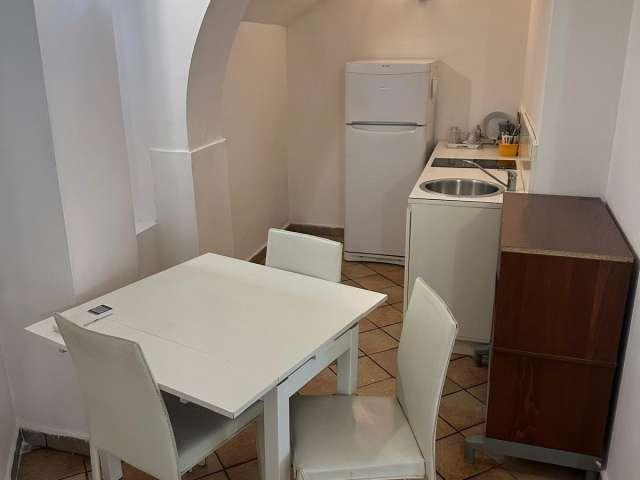 Appartamento con 1 camera da letto in affitto nel Rione Esquilino, Roma
