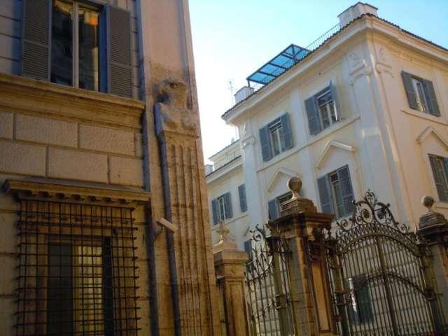 Appartamento con 1 camera da letto in affitto nel Rione Regola, Roma