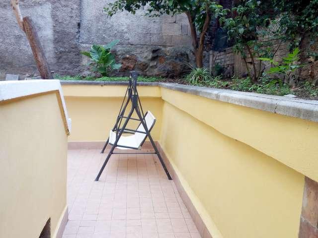 Appartamento con 2 camere da letto in affitto a Tuscolano Nord, Roma