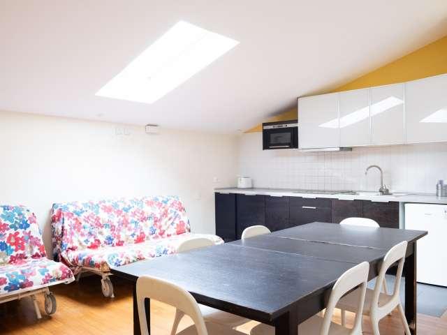 Appartamento con 2 camere da letto in affitto a Università, Roma