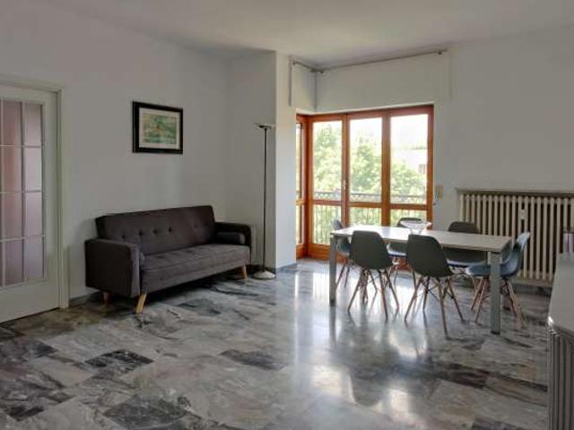Appartamento con 2 camere da letto in affitto a Vigentino, Milano
