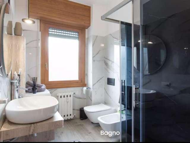 Appartamento con 2 camere da letto in affitto a Forze Armate, Milano
