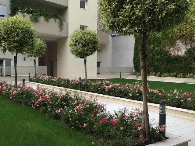 Appartamento con 2 camere da letto in affitto a Isola, Milano