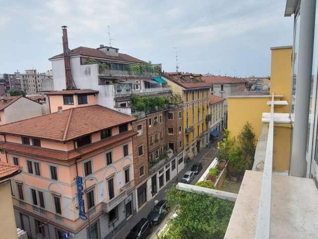 Appartamento con 2 camere da letto in affitto a Loreto, Milano