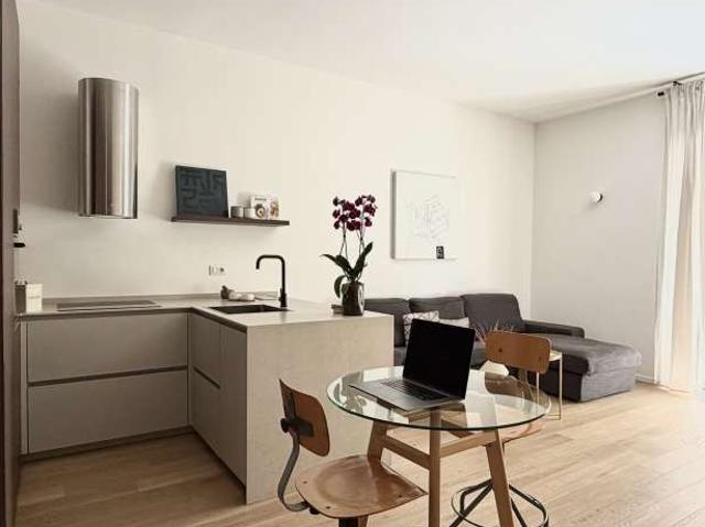 Appartamento con 2 camere da letto in affitto a Marconi, Roma