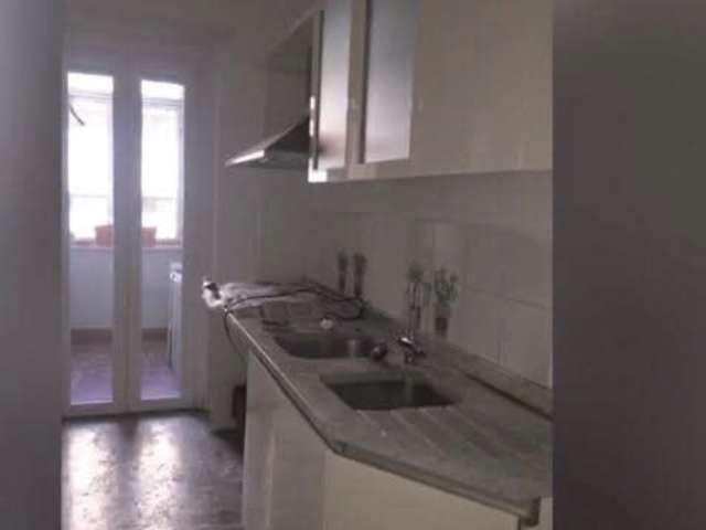 Appartamento con 2 camere da letto in affitto a Medaglie d'Oro, Roma