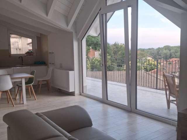 Appartamento con 2 camere da letto in affitto a Milano