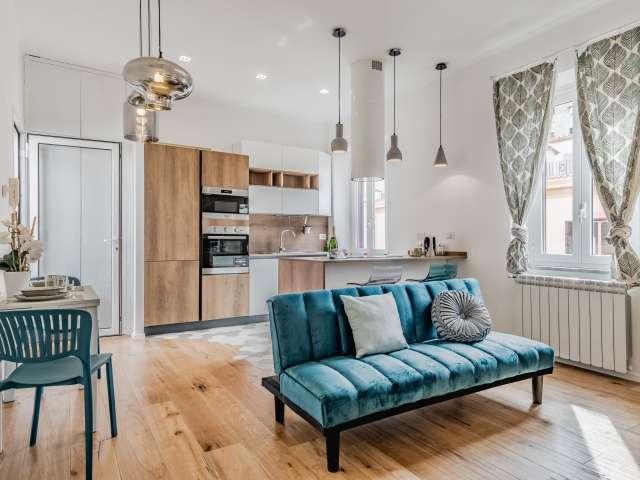 Appartamento con 2 camere da letto in affitto a Quadraro, Roma