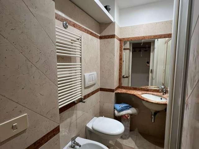 Appartamento con 2 camere da letto in affitto a San Lorenzo, Roma