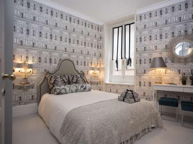 Appartamento con 2 camere da letto in affitto nel Rione Trevi, Roma