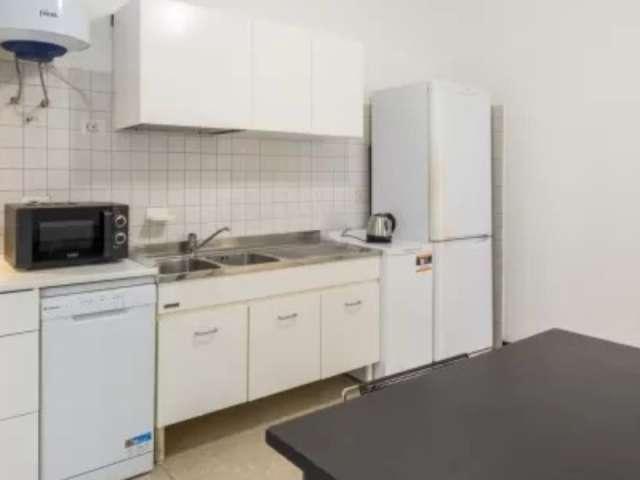 Appartamento con 3 camere da letto in affitto a Castelletto, Genova
