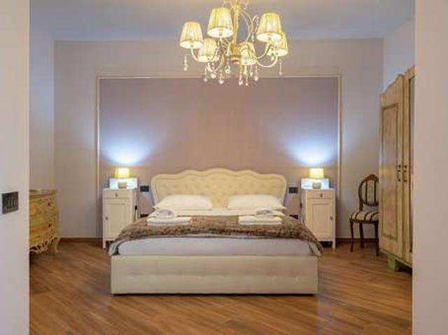 Appartamento con 3 camere da letto in affitto a Duomo San Giovanni, Firenze
