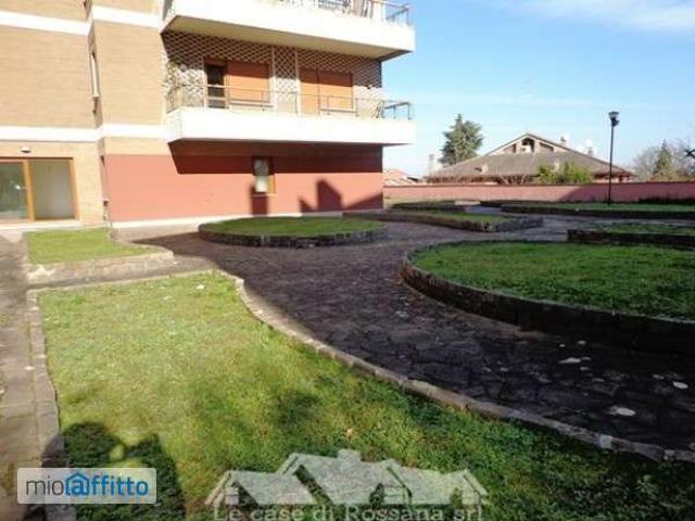 Appartamento Cassia, tomba di nerone, roma