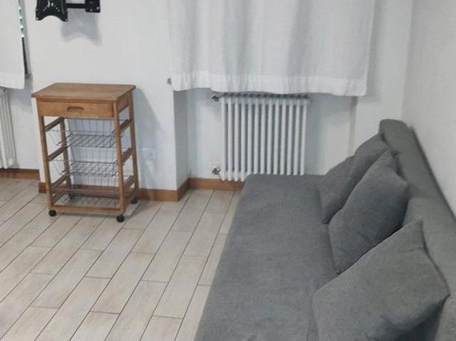 Appartamento centro abitato tutti servizi
