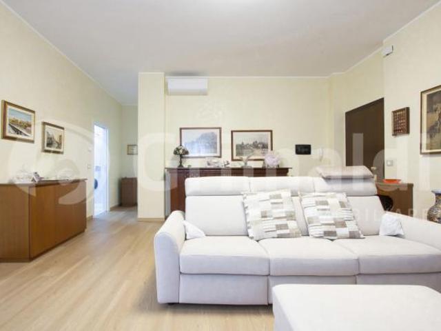 Appartamento Cusano Milanino. Rif.: Cod. rif 3312637VRG