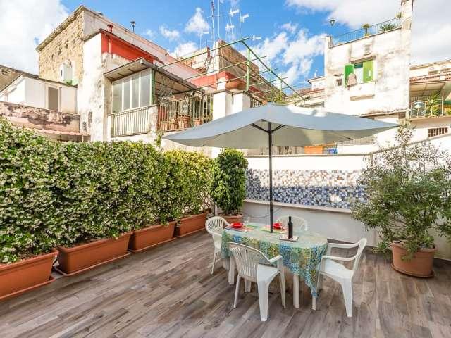 Appartamento a Vico Santa Maria della Purità, Napoli di 60 m² con 1 camera da letto