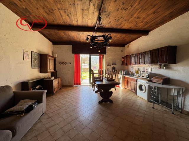 Appartamento a Bucine Rif. 7809