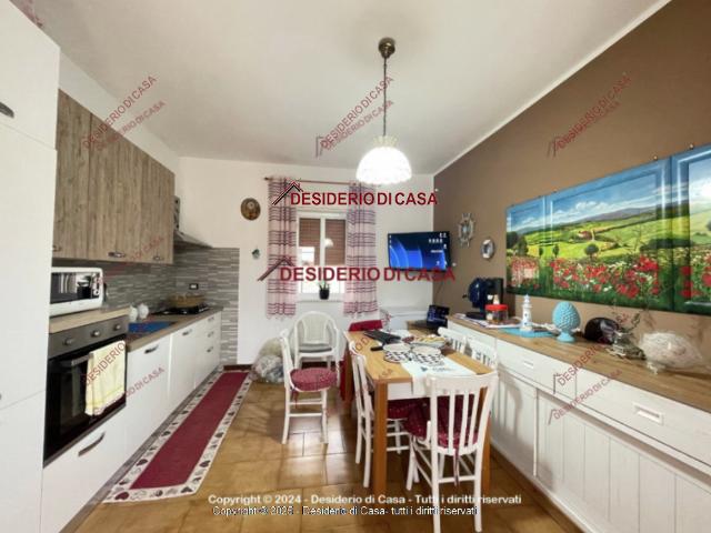 Appartamento a Campofelice di Roccella