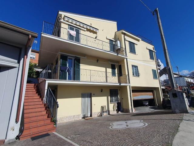 Appartamento a Fara In Sabina RI