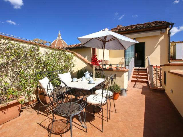 Appartamento a Firenze vicino Belle Arti | Borgo Albizi Simona