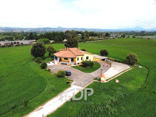 Appartamento a Palombara Sabina RM