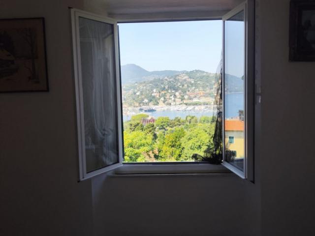 Appartamento a Rapallo Rif. A1357