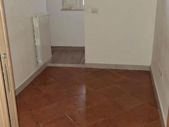 Appartamento a Sala di Caserta ampio terrazzo