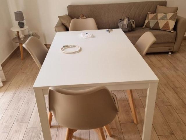 Appartamento ammobiliato via acclavio