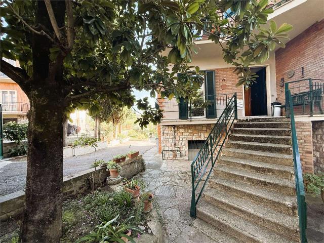 APPARTAMENTO AFFITTO PERUGIA PREPO