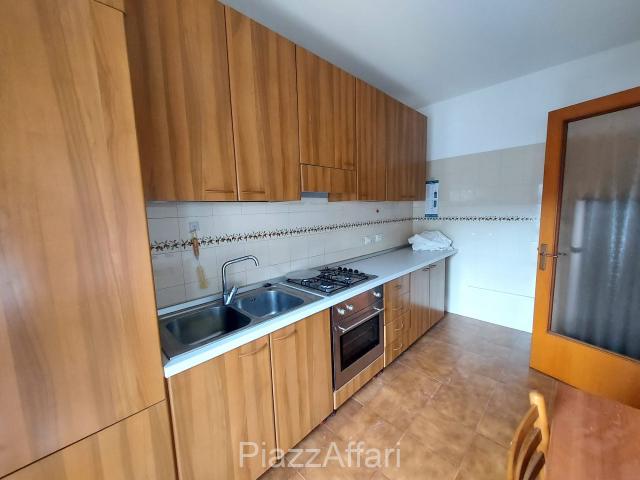 APPARTAMENTO AL 2° PIANO