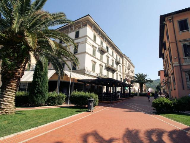 Appartamento al piano secondo completamente ristrutturato co. 104m² Montecatini Terme