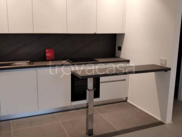 Appartamento all'asta a Monza via Flavio Gioia, arredato, giardino privato, nuova costruzione TrovaCasa
