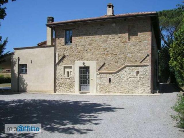 Appartamento arredato con piscina Castel del piano
