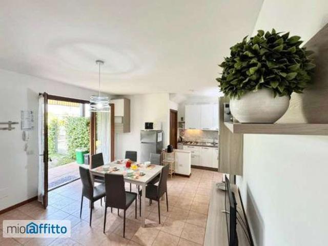 Appartamento arredato con piscina Centro