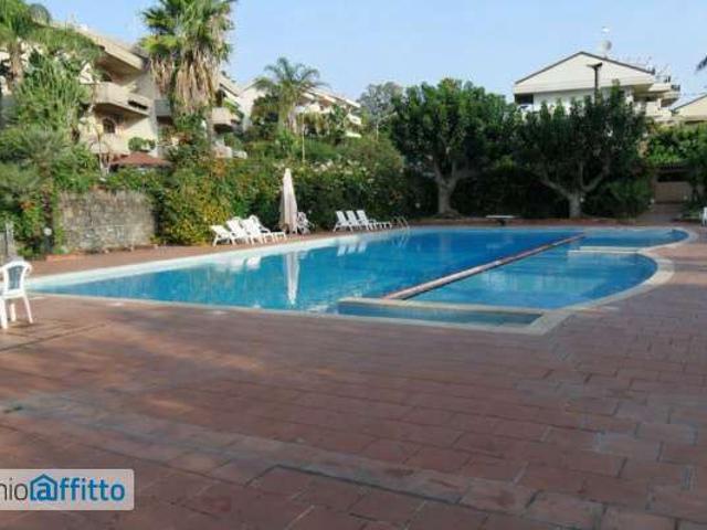 Appartamento arredato con piscina Acireale