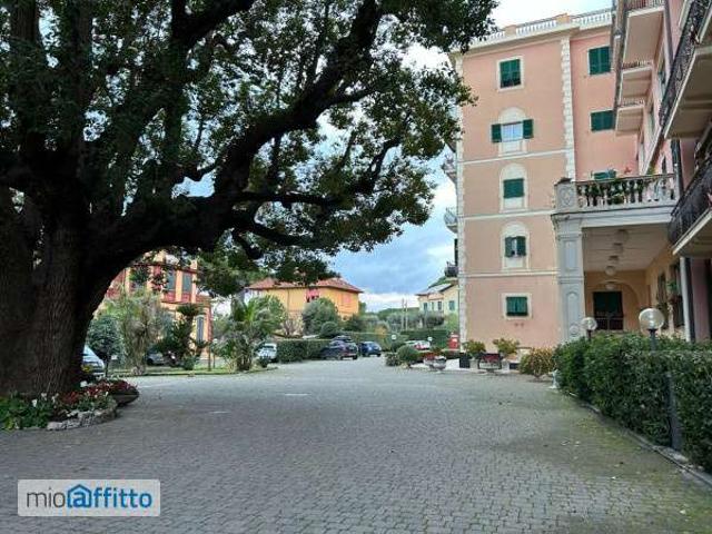 Appartamento arredato con piscina Nervi quinto al mare