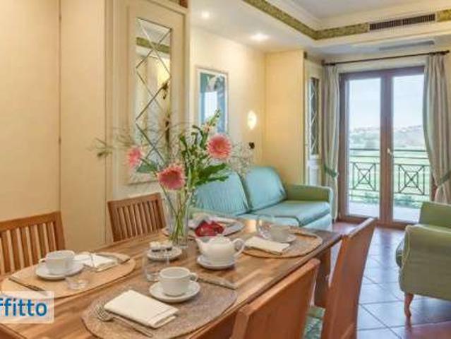 Appartamento arredato con terrazzo Marco simone