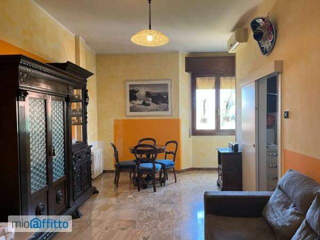 Appartamento arredato con terrazzo Mazzini