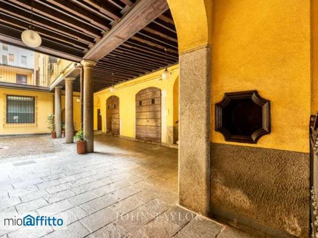 Appartamento arredato con terrazzo Milano
