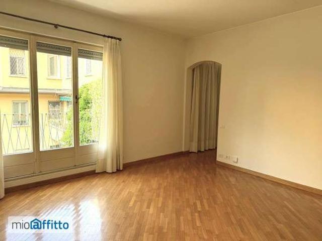 Appartamento arredato con terrazzo Milano