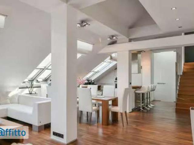 Appartamento arredato con terrazzo Milano