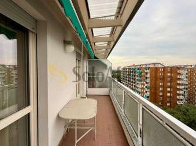 Appartamento arredato con terrazzo Mirafiori nord